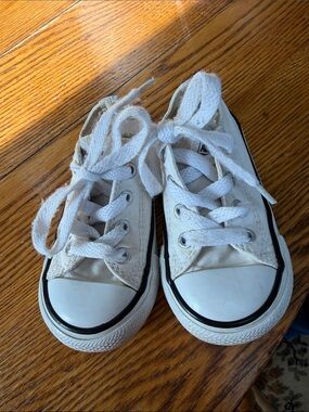 Converse All Star infants low top size 6.